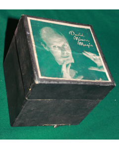 David Nixon Magic - Mirror Box
